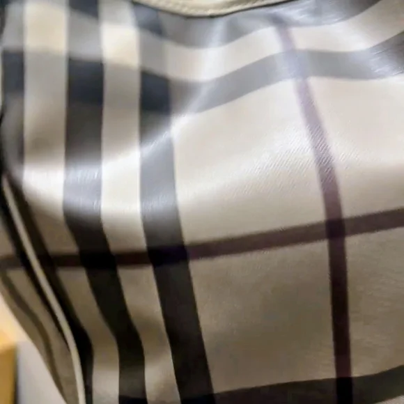 Burberry Cantebury Smoke Check Gray Plaid Tote with Cream Handles Preloved! - Picture 13 of 13